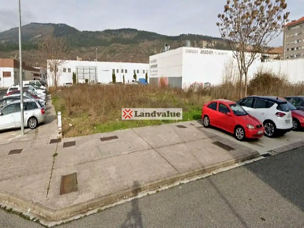 Terreno industrial en venta en Hermanos Noain-Ermitapea-Larragueta, Ansoáin / Antsoain