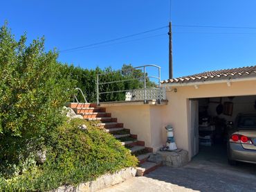 Casa rustica con giardino in vendita a Centro