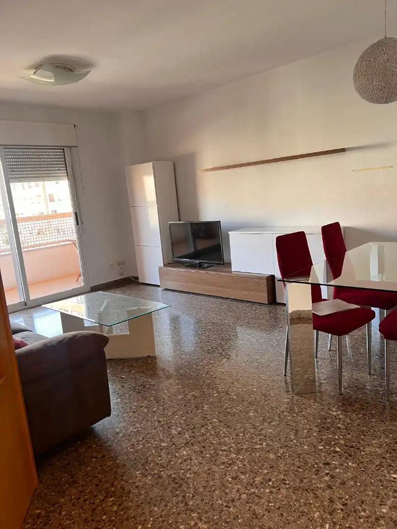 Sala d'estar de Pis de lloguer en Valencia amb Aire condicionat, Moblat i Forn
