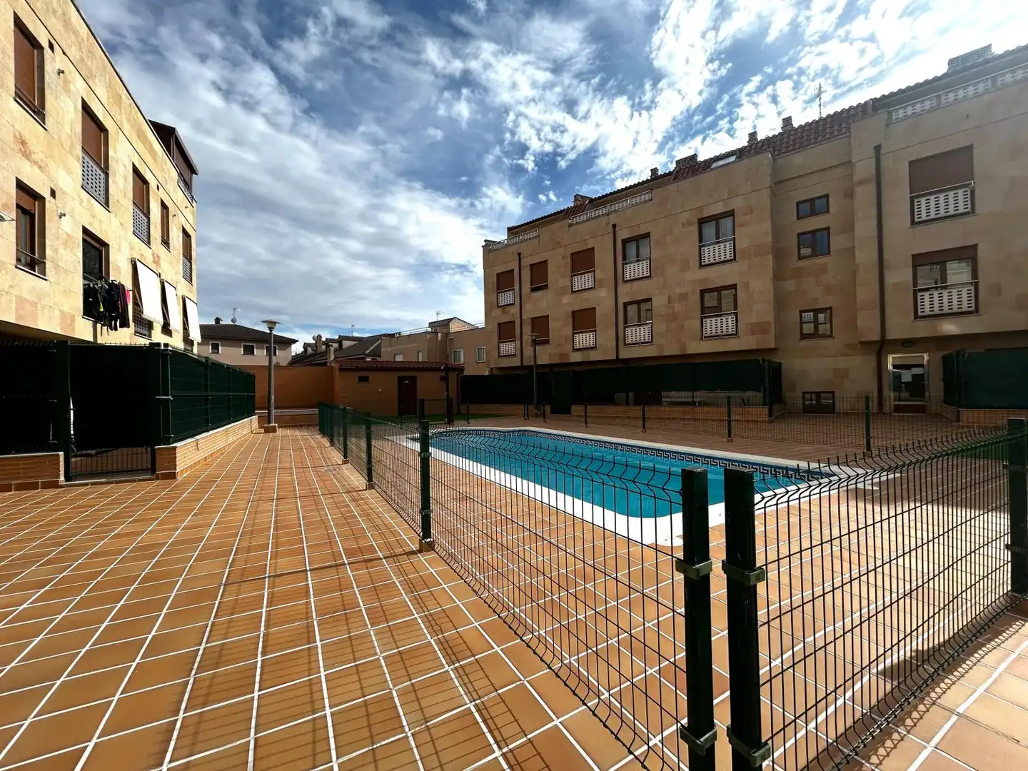Swimming pool of Flat for sale in Villares de la Reina  with Heating and Balcony