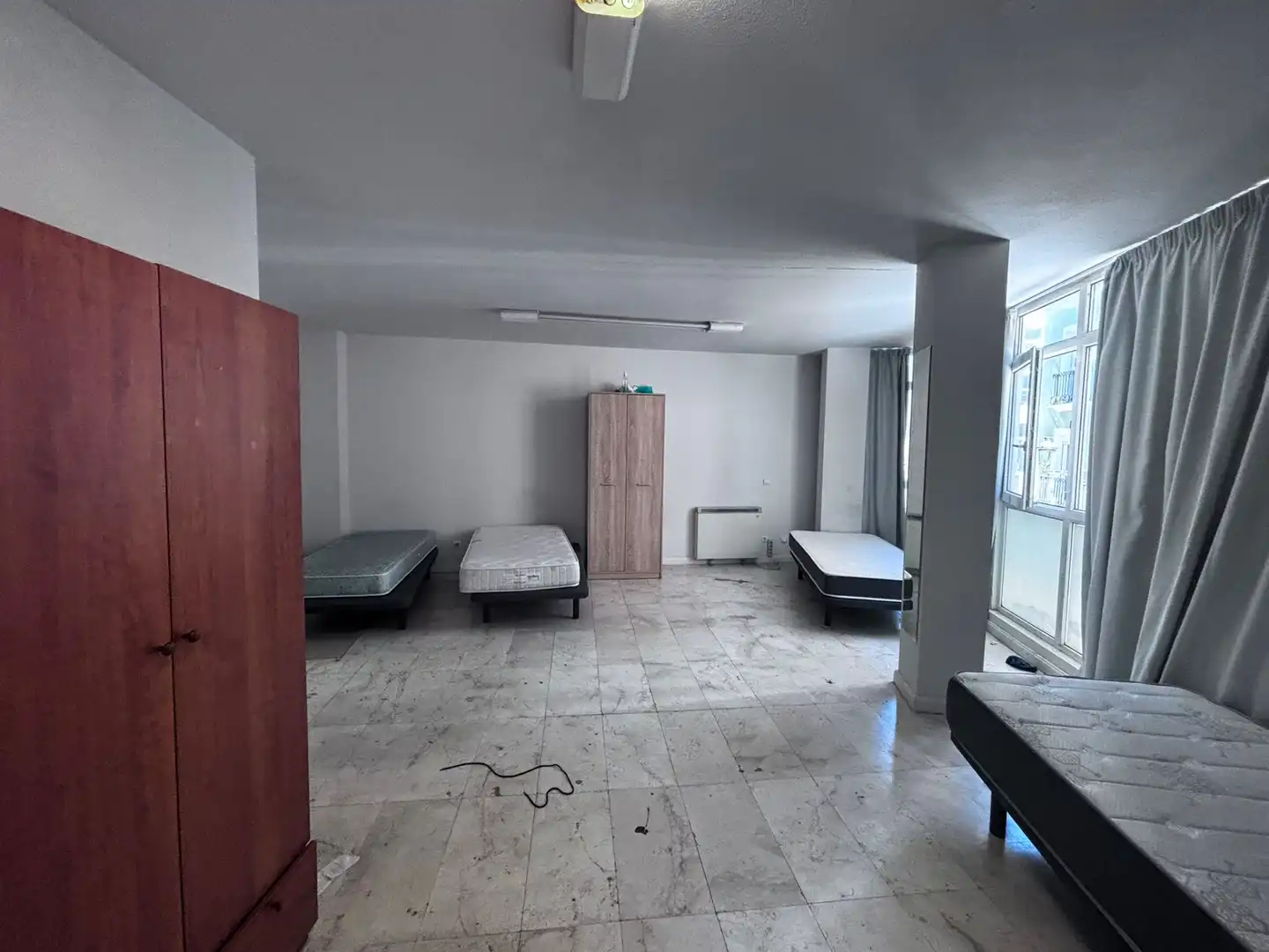 Schlafzimmer von Gebäude zum Verkauf in Burgos