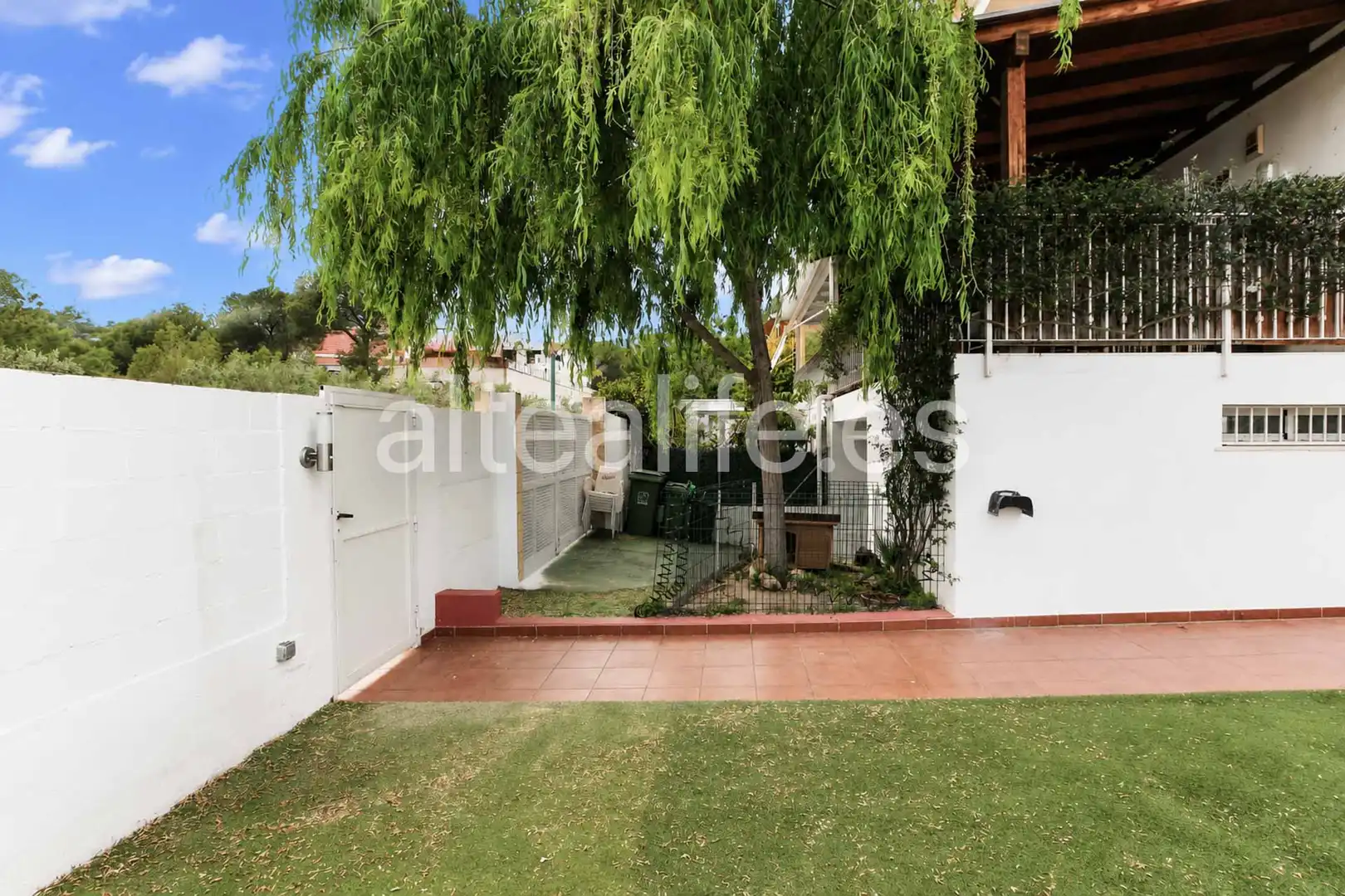 Vista exterior de Casa adosada en venta en La Nucia con Aire acondicionado, Jardín privado y Terraza