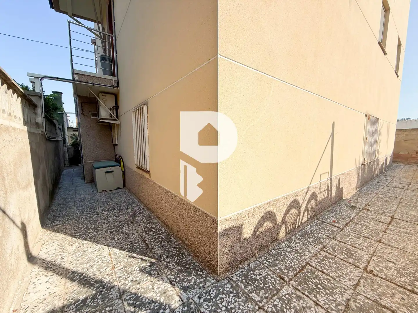 Exterior view of Houses for sale in Sant Vicenç Dels Horts  with Air Conditioner, Heating and Private garden