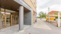 Vista exterior de Pis en venda en  Pamplona / Iruña amb Calefacció, Jardí privat i Parquet