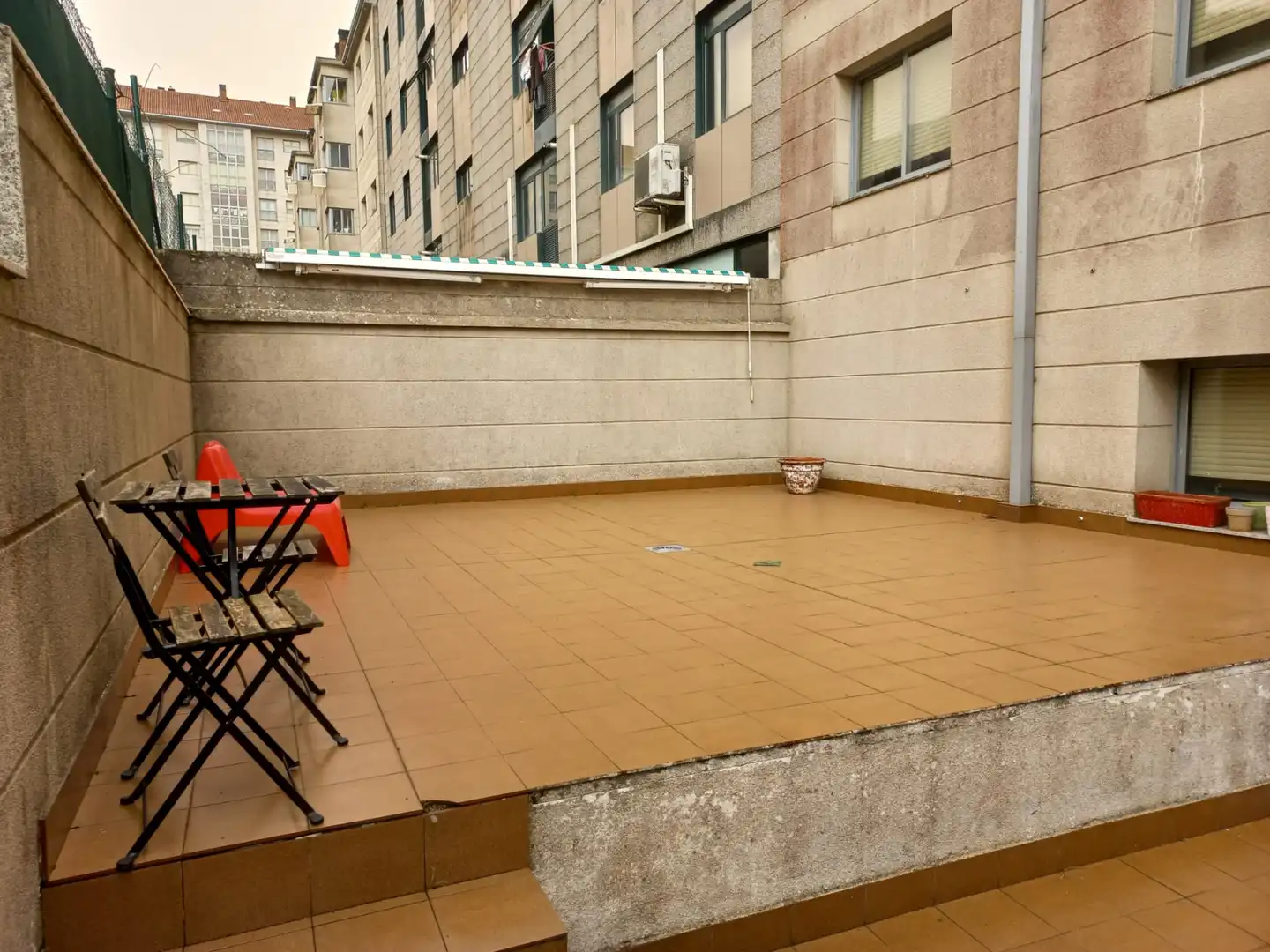 Terrasse von Wohnung zur Miete in Santiago de Compostela  mit Heizung, Terrasse und Möbliert