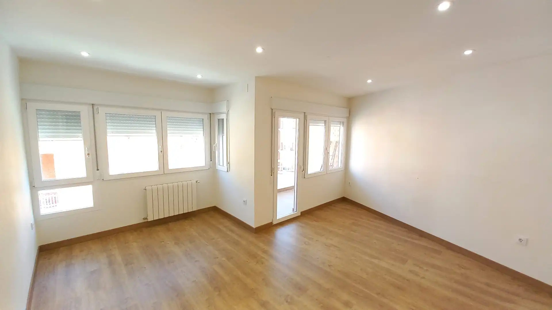 Living room of Flat for rent in Albacete  with Heating, Oven and Washing machine