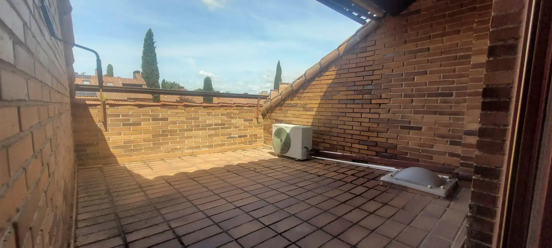 Terrassa de Casa adosada de lloguer en Majadahonda amb Calefacció, Jardí privat i Parquet