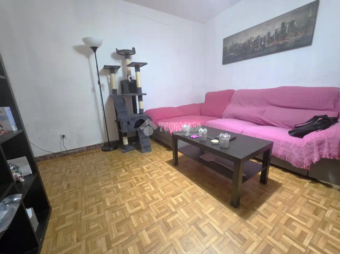Sala d'estar de Pis en venda en Getafe amb Aire condicionat i Calefacció