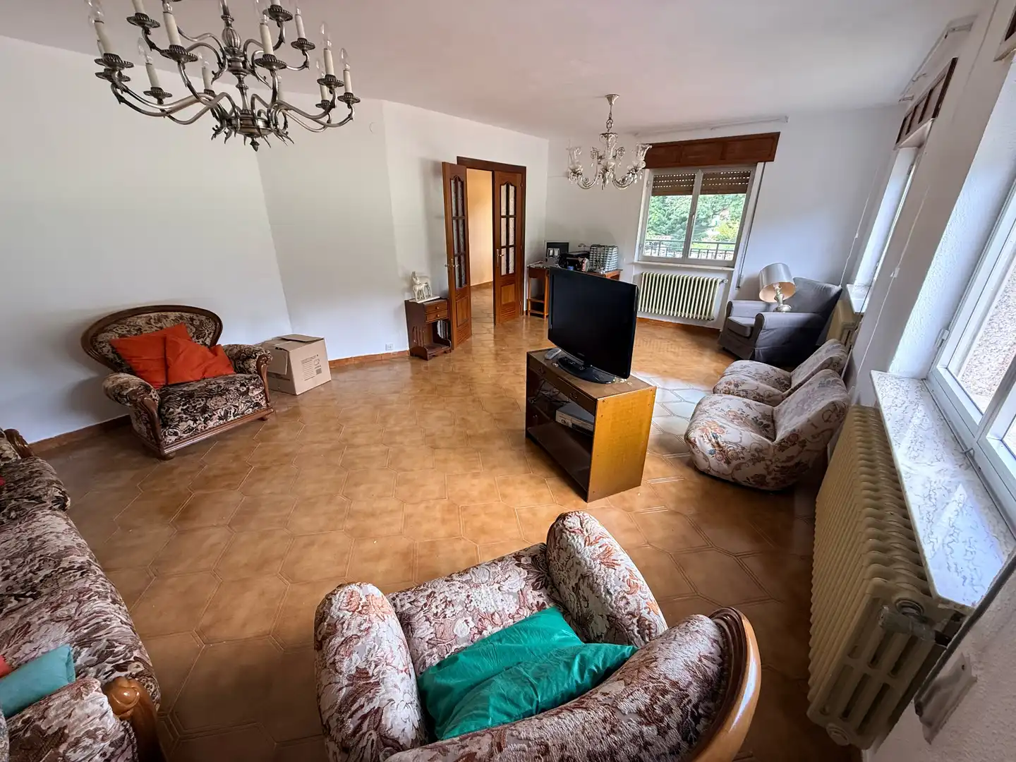 Sala de estar de Casa o chalet en venta en Soto y Amío con Calefacción, Jardín privado y Parquet