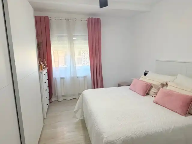 Schlafzimmer von Wohnung zur Miete in Puertollano mit Klimaanlage, Heizung und Möbliert