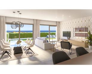 Sala d'estar de Casa o xalet en venda en Estepona amb Aire condicionat, Jardí privat i Terrassa