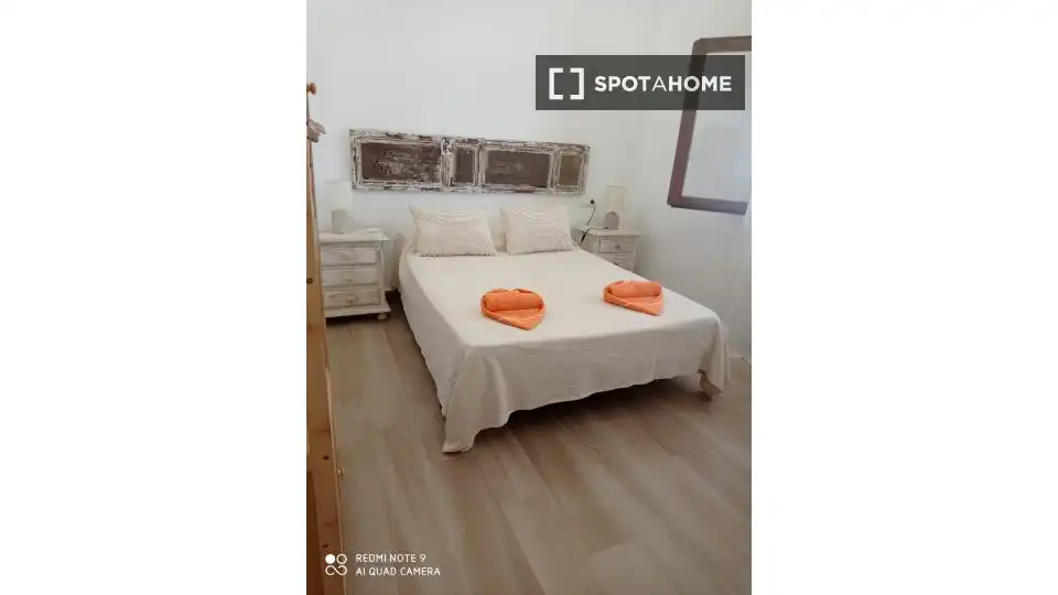 Dormitori de Apartament per a compartir en Mijas amb Aire condicionat, Terrassa i Moblat