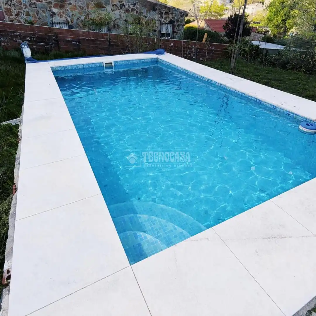 Piscina de Casa o chalet en venta en Colmenar de Oreja con Aire acondicionado, Calefacción y Jardín privado