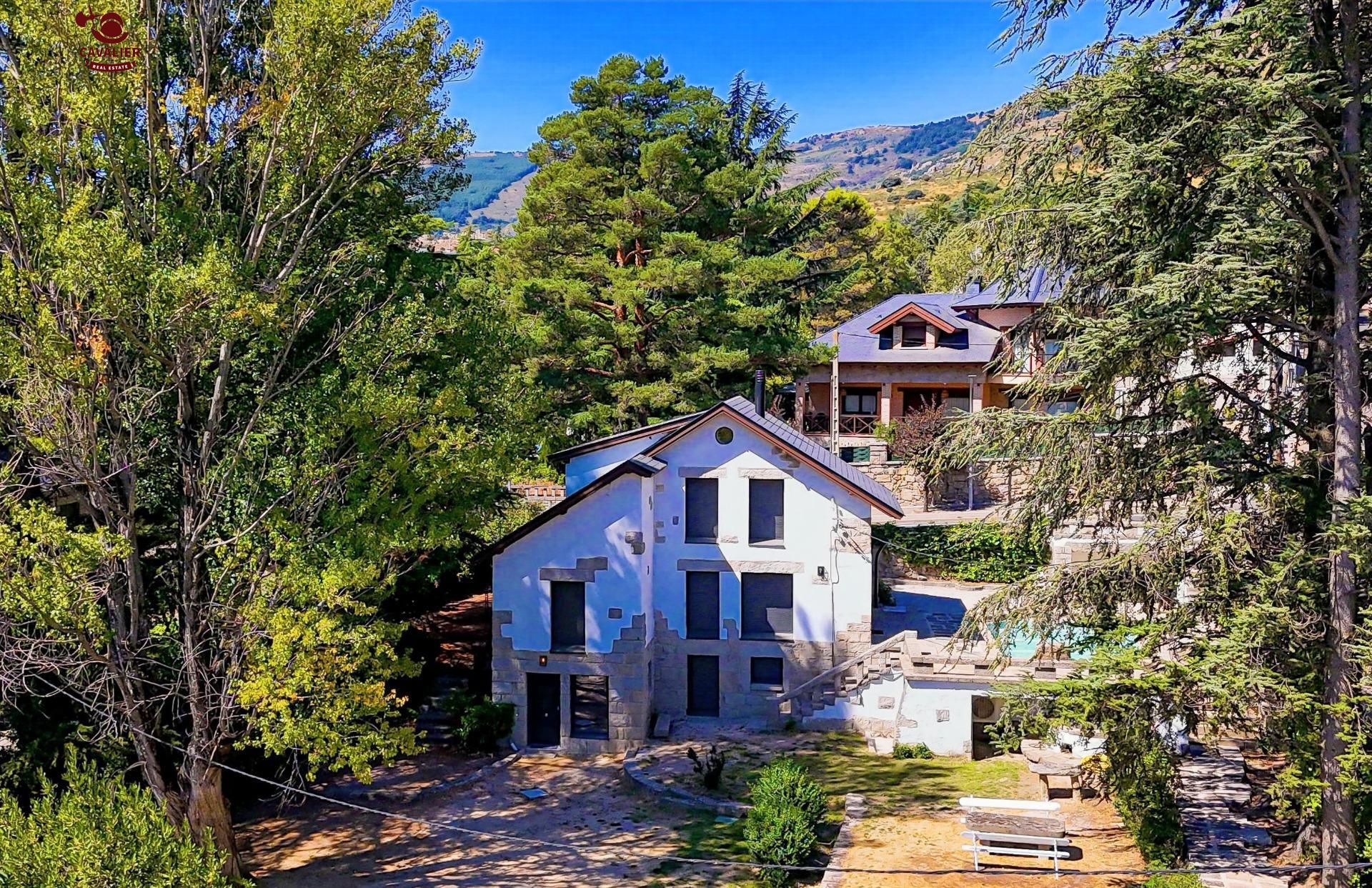 Vista exterior de Casa o xalet en venda en Los Molinos amb Aire condicionat, Calefacció i Jardí privat