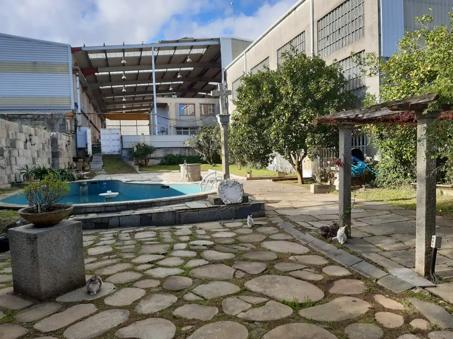 Piscina de Nave industrial en venta en Narón