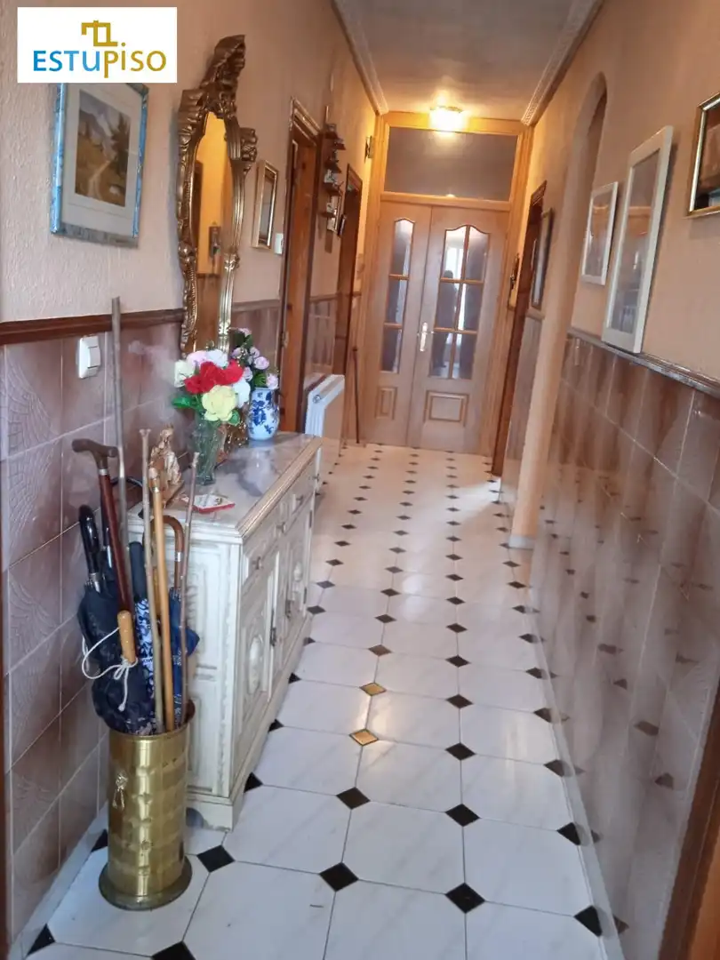 Country homes for sale in Luyego  with Heating and Furnished