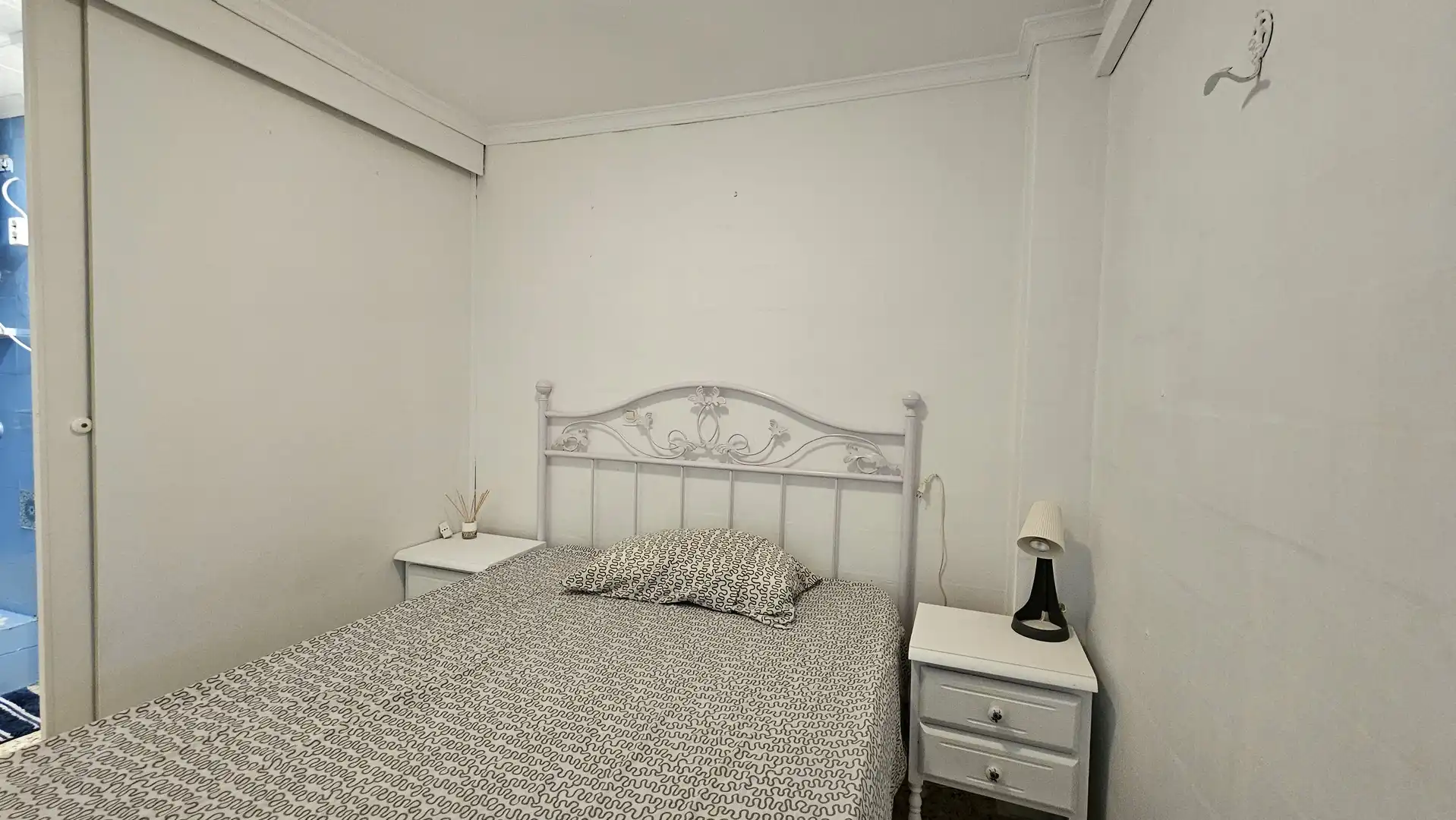 Schlafzimmer von Wohnung zum Verkauf in Benidorm mit Möbliert