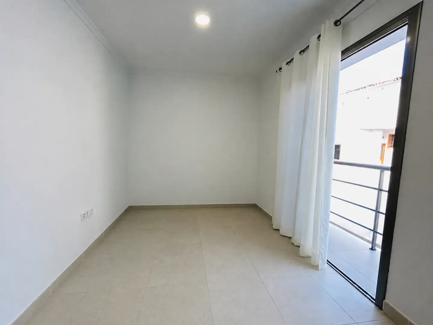 Habitación de Piso en venta en San Bartolomé de Tirajana con Aire acondicionado, Microondas y Balcón