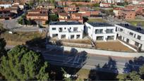 Vista exterior de Casa adosada en venda en Santa Maria de Palautordera amb Aire condicionat