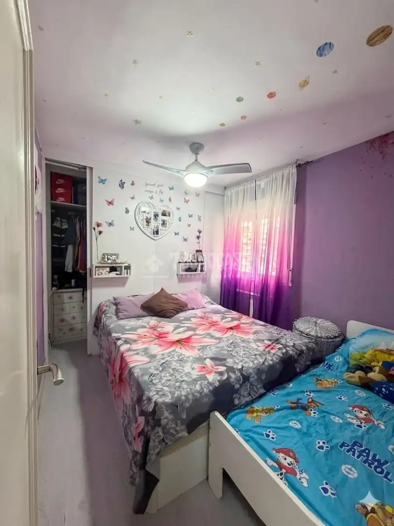 Habitación de Piso en venta en Madrid con Calefacción