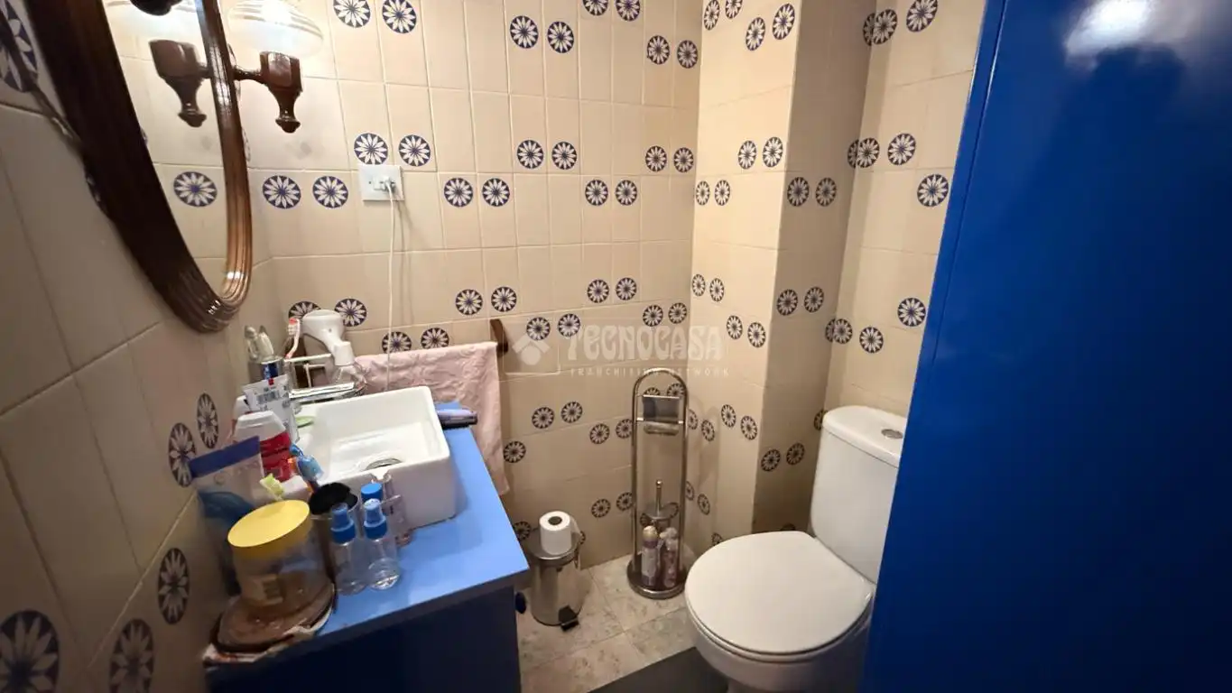 Baño de Piso en venta en Gijón  con Calefacción y Terraza