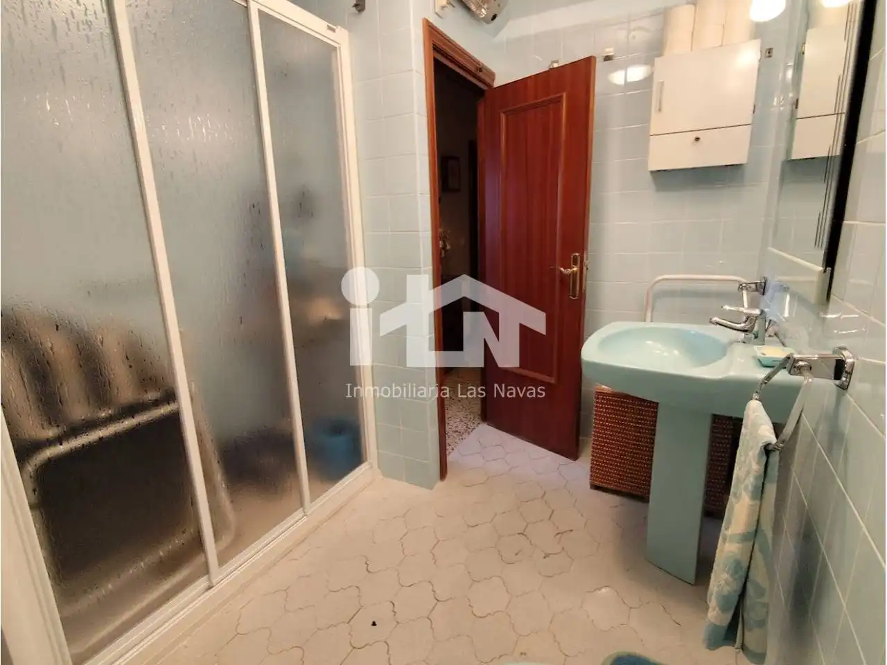 Piso en venta en Las Navas del Marqués  con Calefacción, Terraza y Balcón