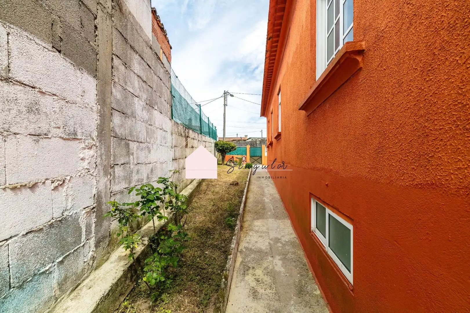 Vista exterior de Casa o chalet en venta en Vigo  con Calefacción, Jardín privado y Trastero