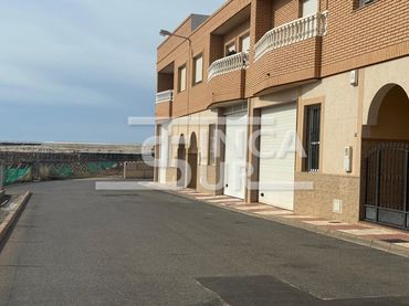 Casa a schiera in vendita a Calle Loja 12