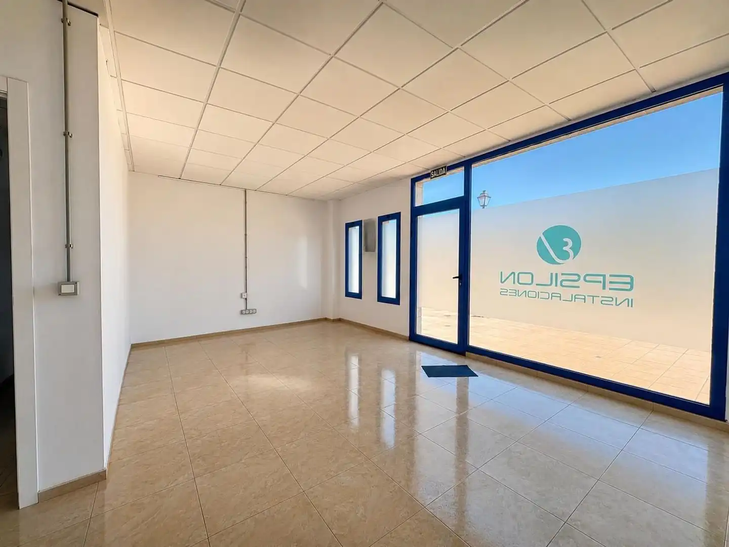 Local comercial en alquiler en del Castillo 17, imagen 9