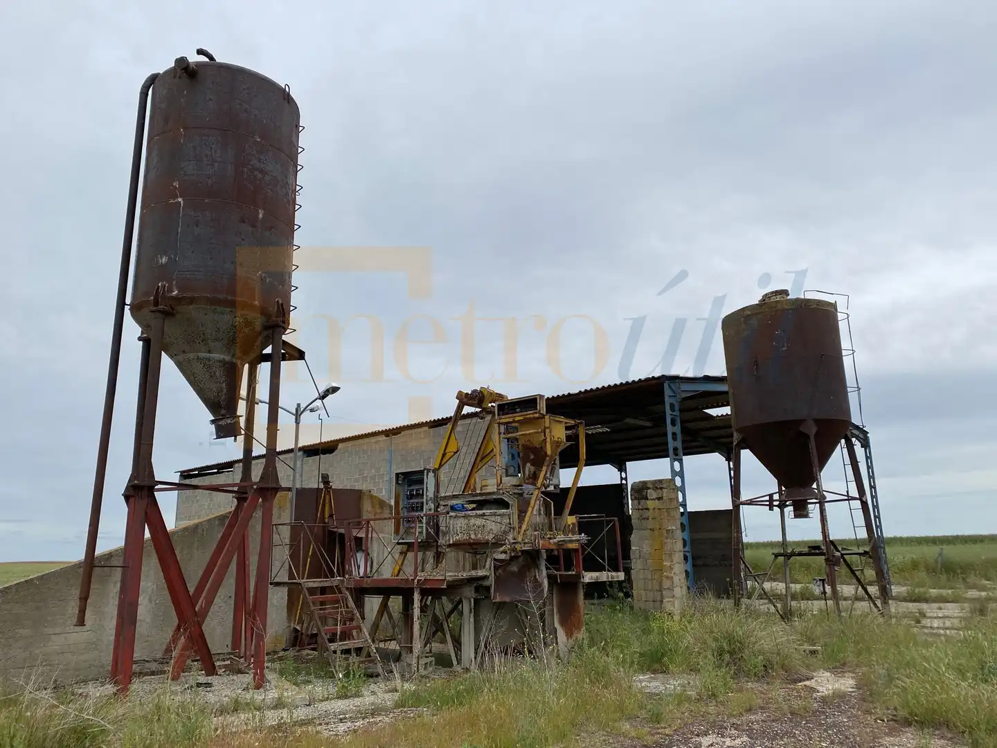 Exterior view of Land for sale in Cantaracillo