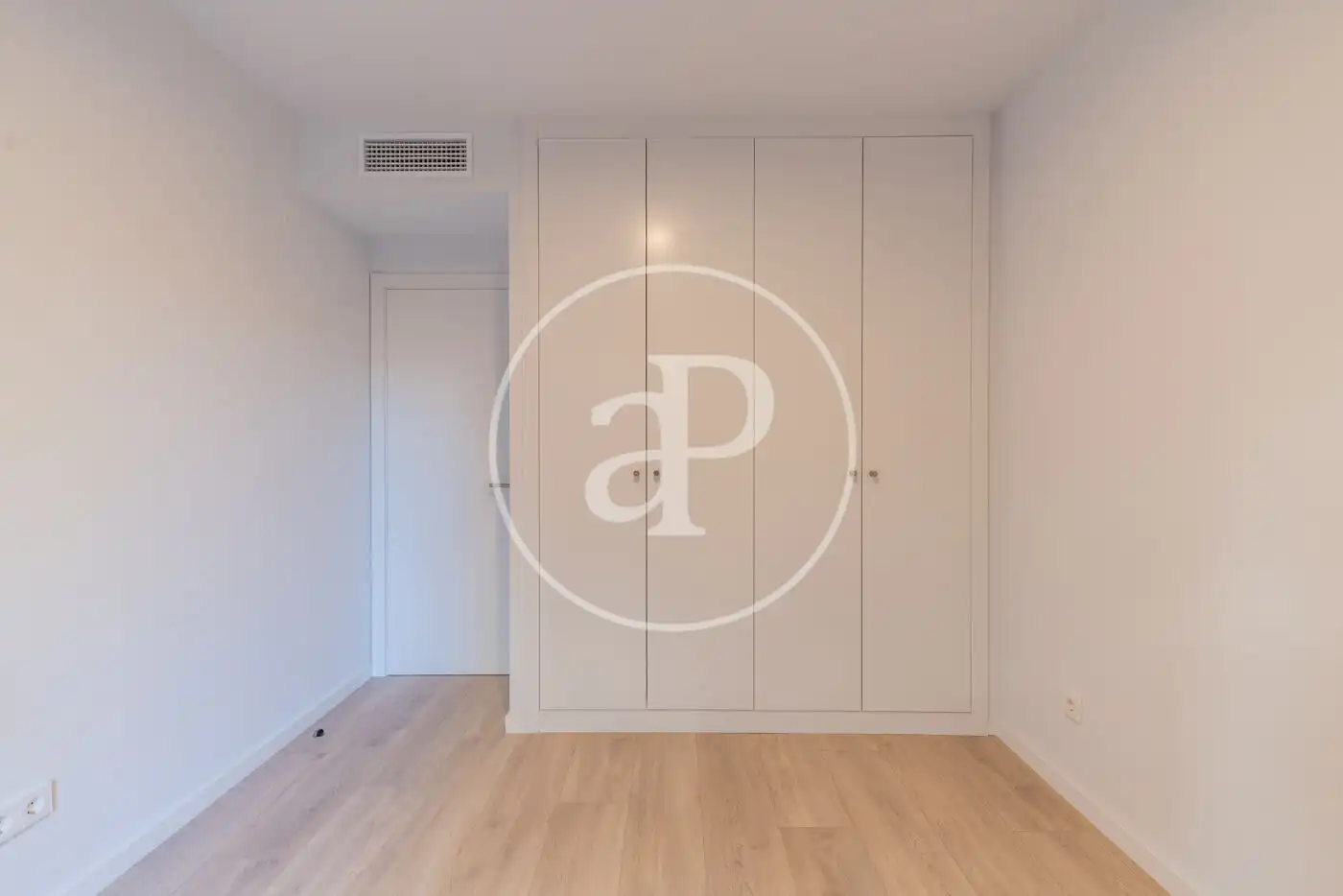 Piso de alquiler en Pje. de Bisbal, Fuente del Berro