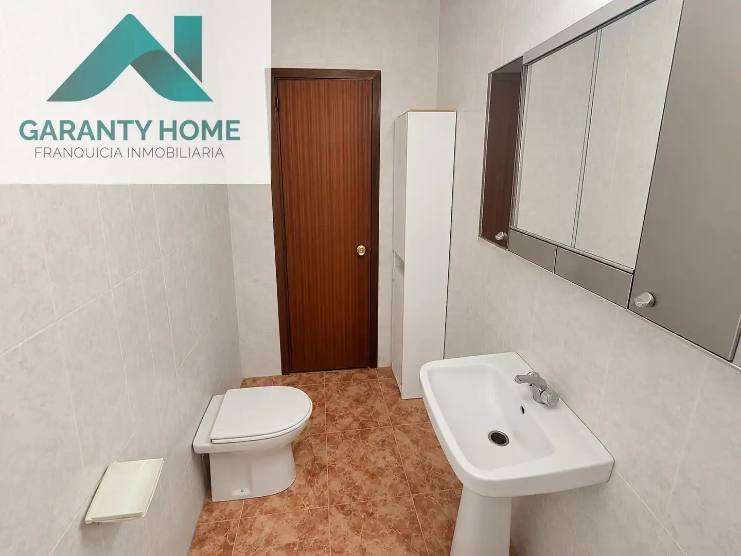Baño de Casa o chalet en venta en Martos con Jardín privado, Trastero y Piscina