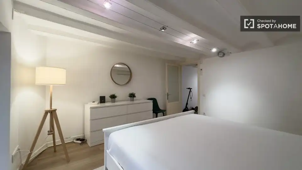 Piso en alquiler en Ciutat Vella, imagen 2