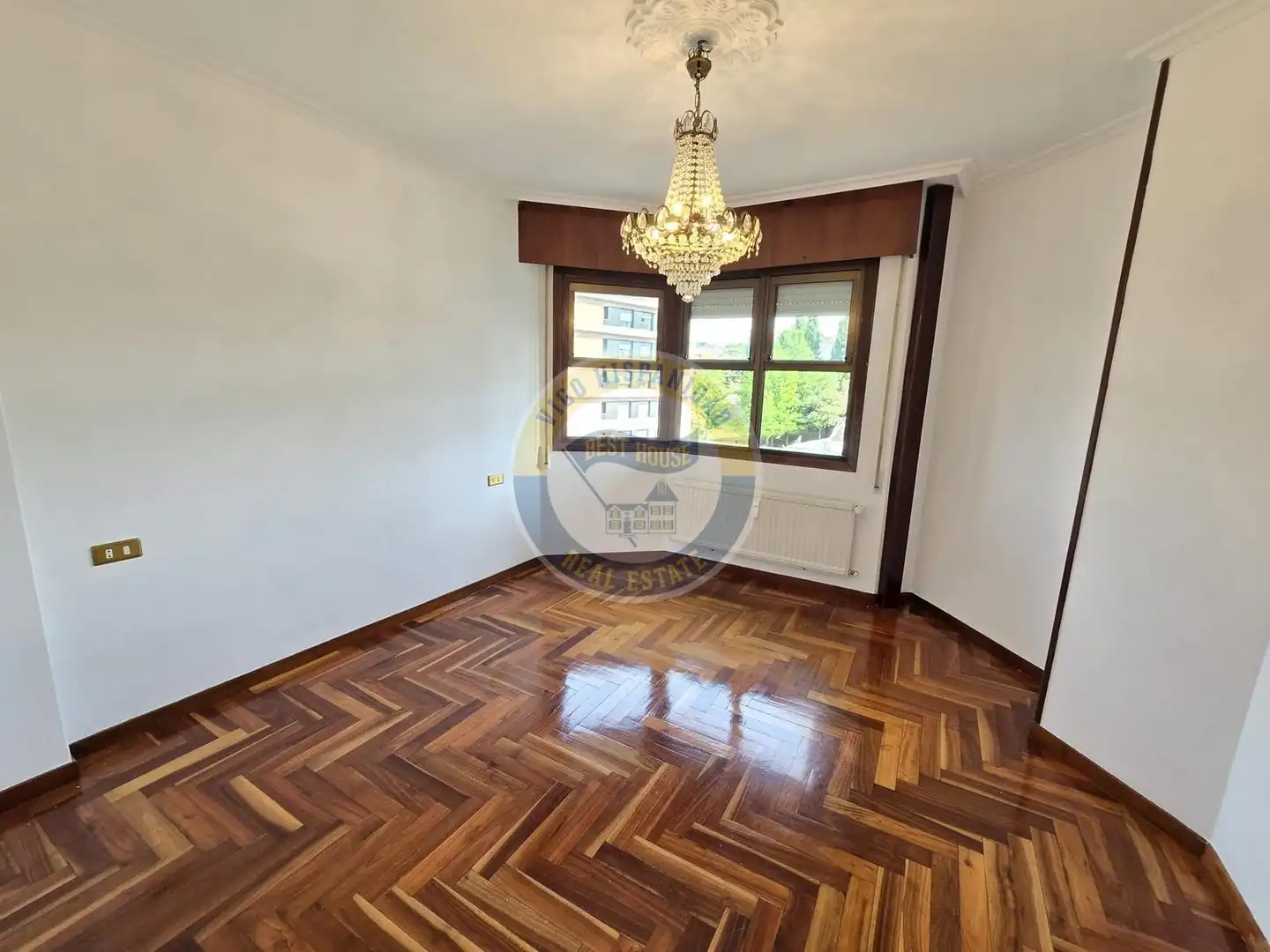 Comedor de Piso de alquiler en Vigo  con Calefacción, Parquet y Balcón