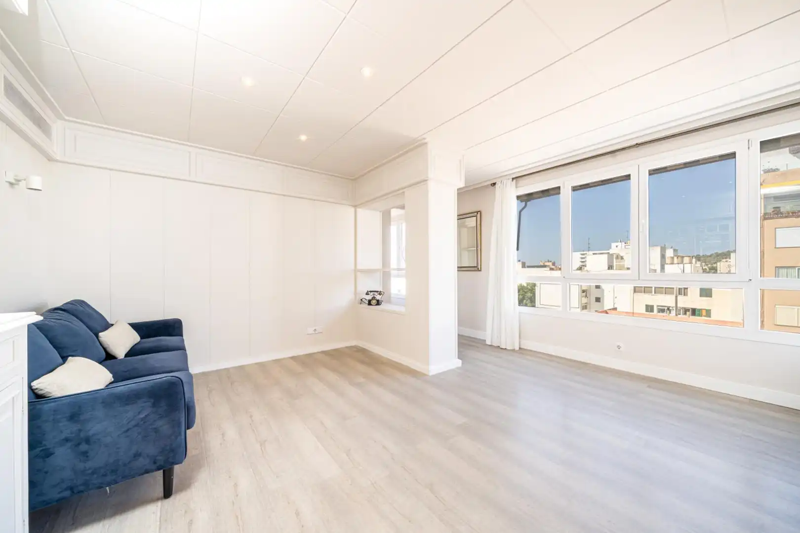 Sala d'estar de Àtic de lloguer en  Palma de Mallorca amb Aire condicionat, Calefacció i Terrassa