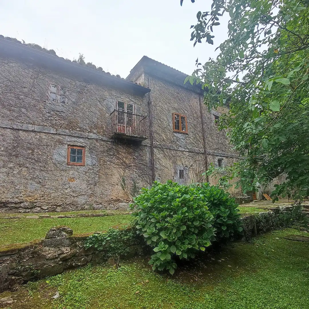 Vista exterior de Casa o chalet en venta en Ruesga con Jardín privado, Terraza y Balcón