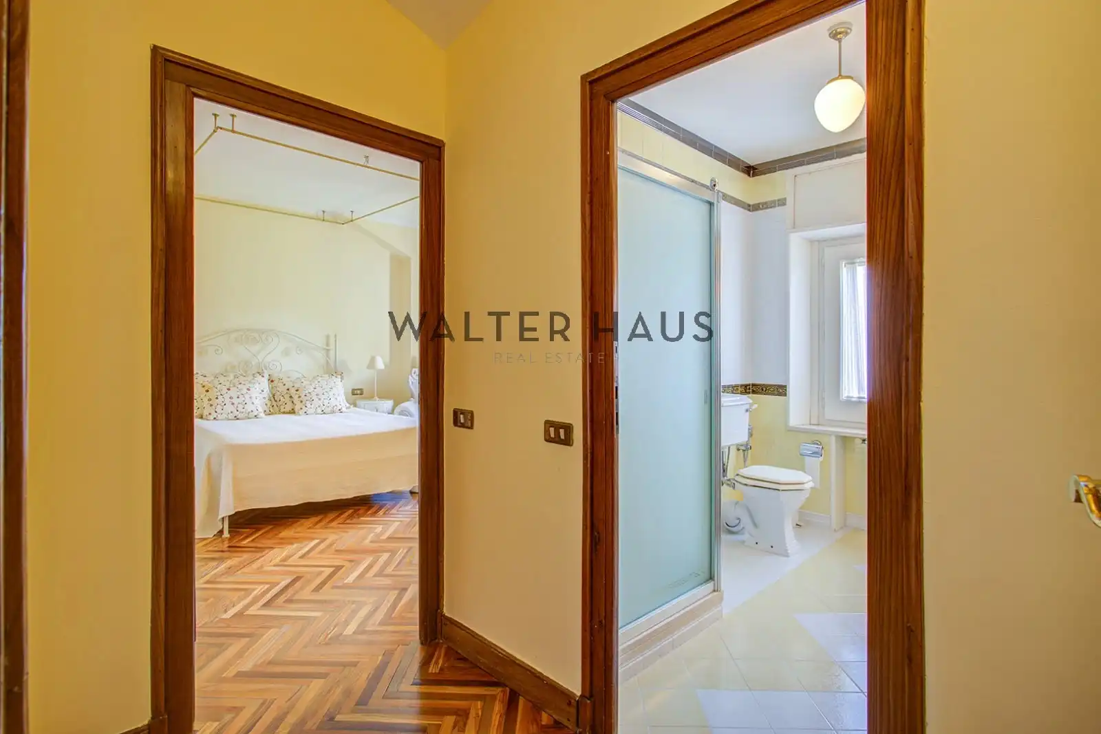 Badezimmer von Haus oder Chalet zum Verkauf in Sitges mit Klimaanlage, Heizung und Privatgarten