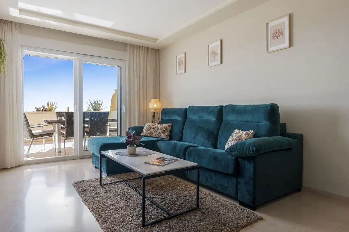 Apartamento con terraza en venta en Selwo, imagen 8