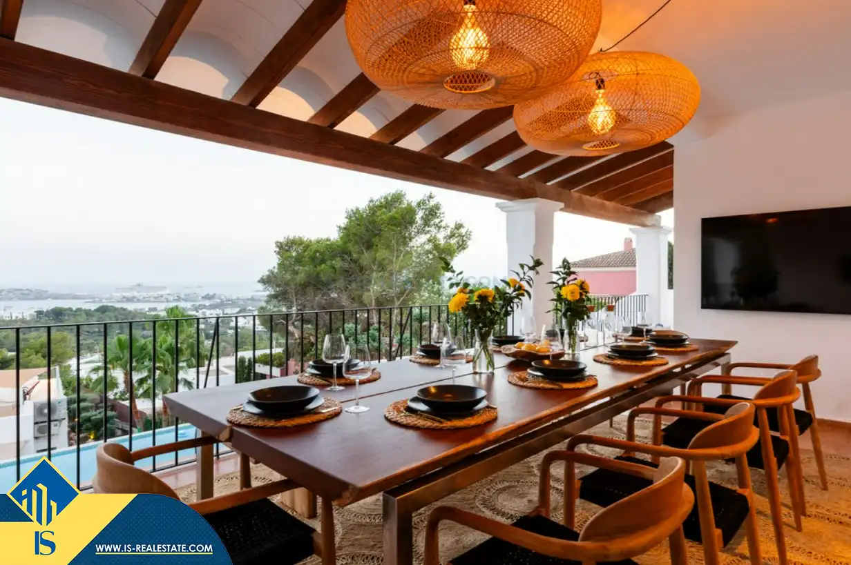 Menjador de Casa o xalet en venda en Santa Eulària des Riu amb Aire condicionat, Calefacció i Jardí privat