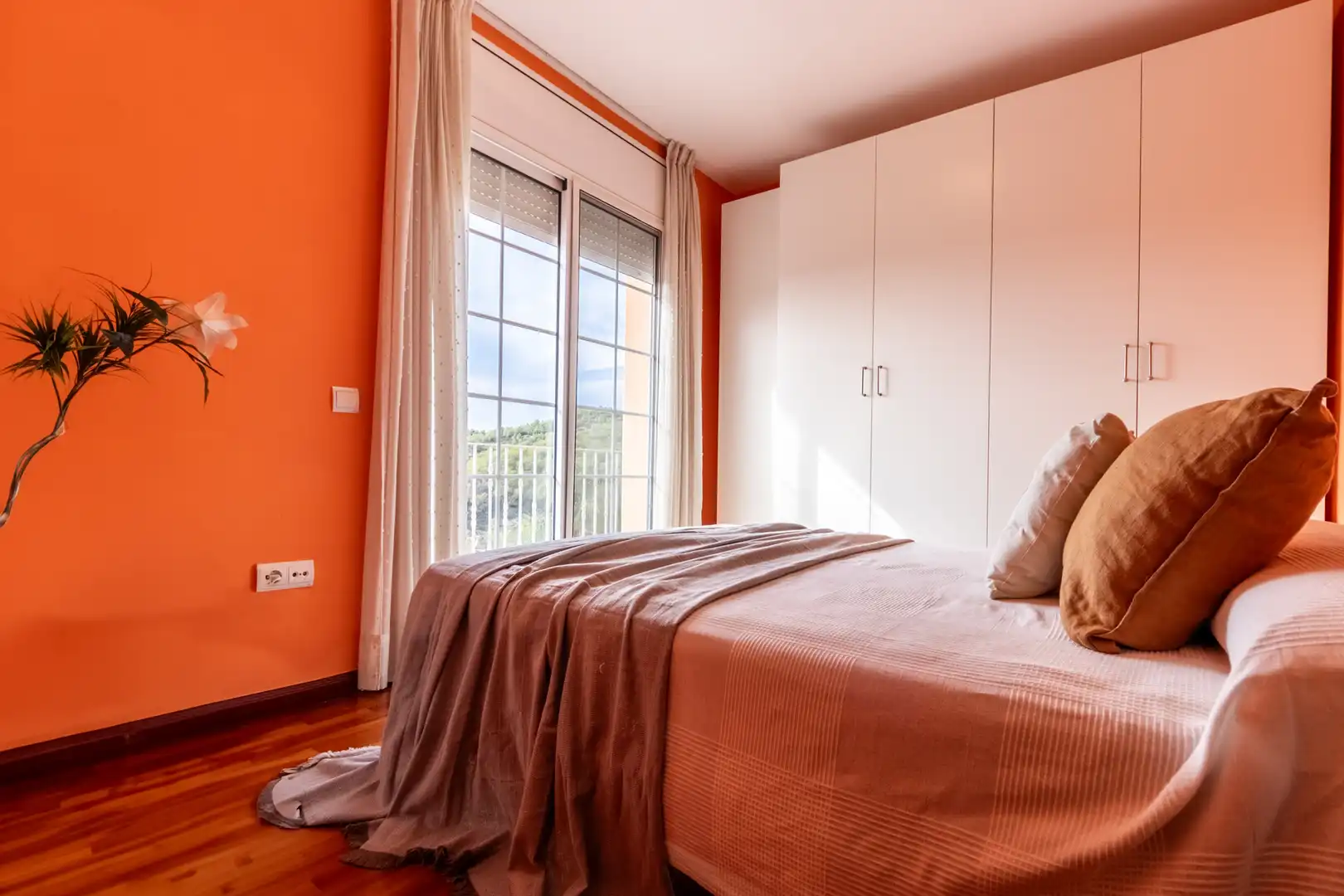 Chalet con terraza en venta en Carrer dels Pirineus, imagen 36
