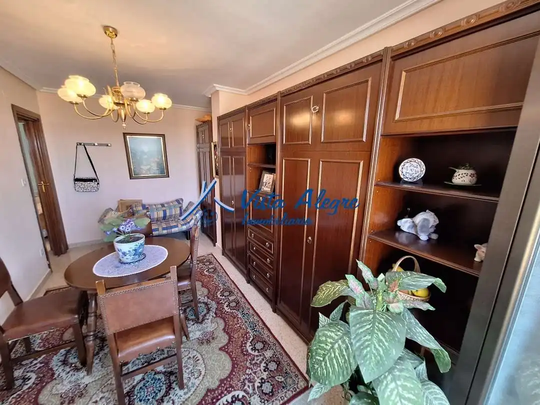 Sala de estar de Piso en venta en San Vicente de la Sonsierra con Calefacción, Trastero y Amueblado