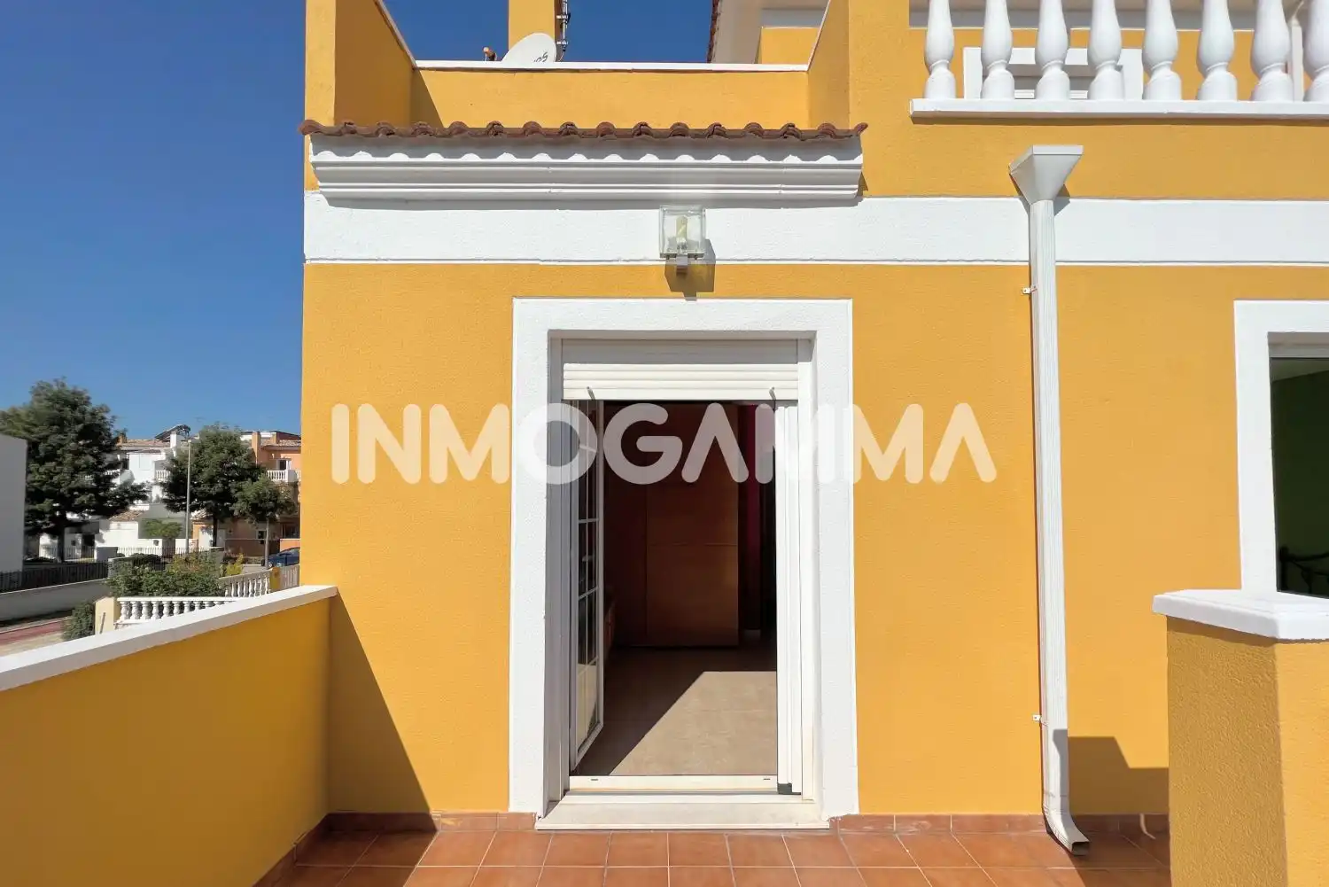 Vista exterior de Casa adosada en venta en Cullera con Terraza y Balcón