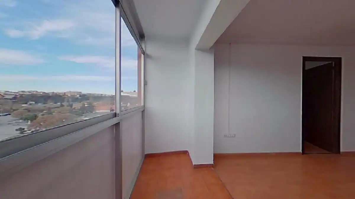 Flat with lift for sale in Calle maragall, imagen 2