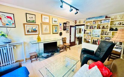 Living room of Flat for sale in  Madrid Capital  with Heating