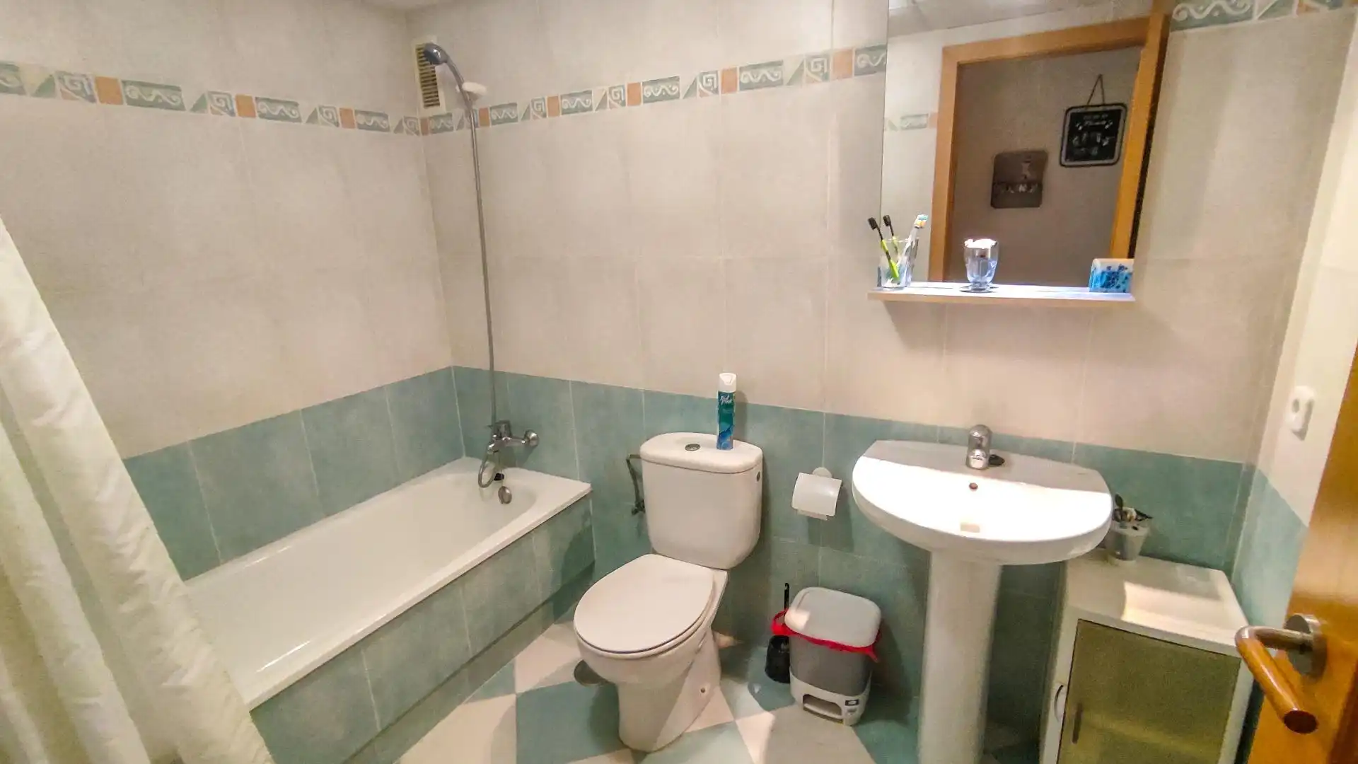 Bany de Apartament en venda en Villajoyosa / La Vila Joiosa amb Aire condicionat, Moblat i Piscina comunitària