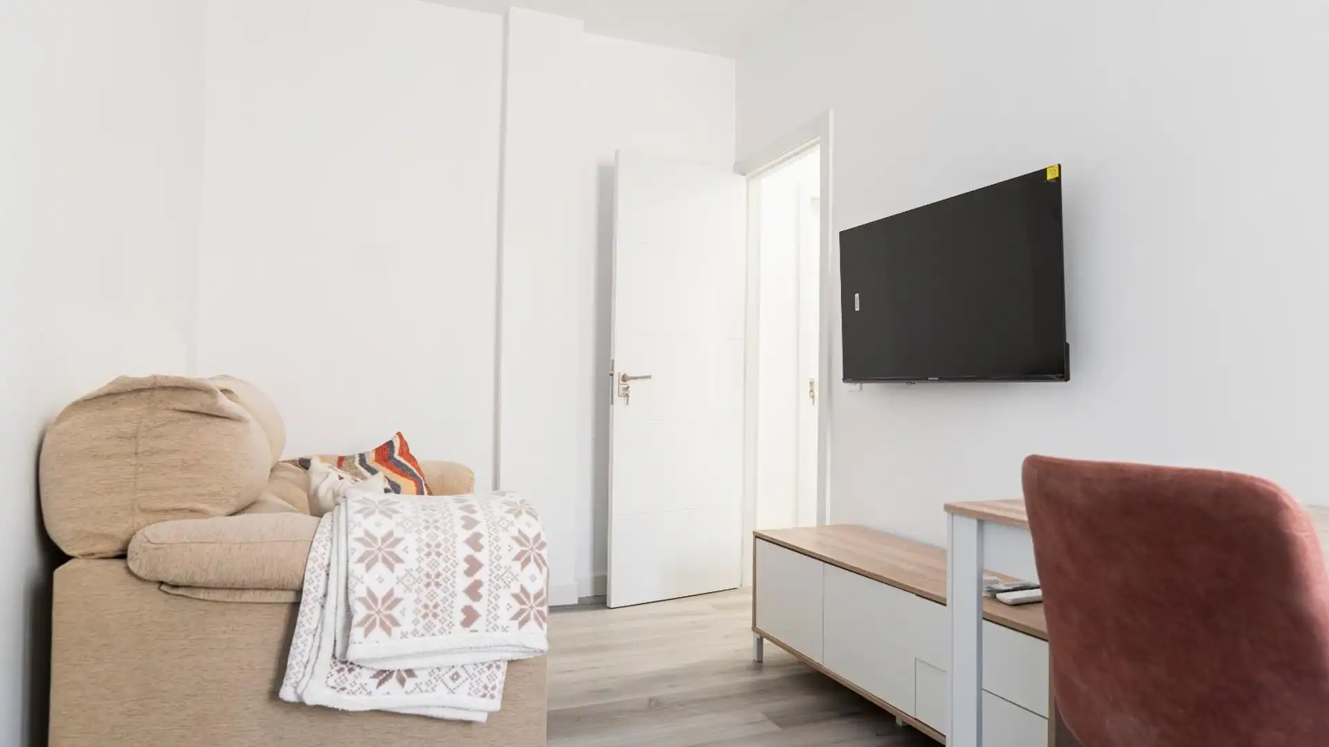 Bedroom of Attic for rent in  Almería Capital  with Air Conditioner and Furnished