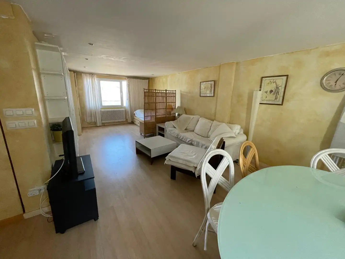 Bedroom of Apartments for sale in Zaragoza  with Air Conditioner, Heating and Parquet flooring