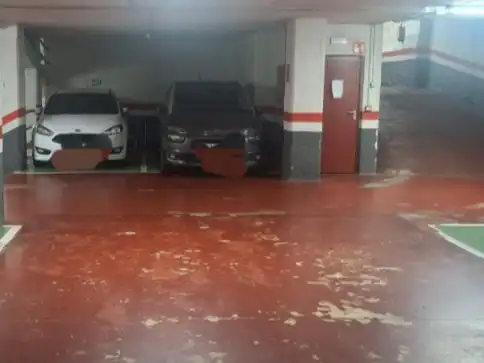Individuel à vendre à Carrer de la Marina 177