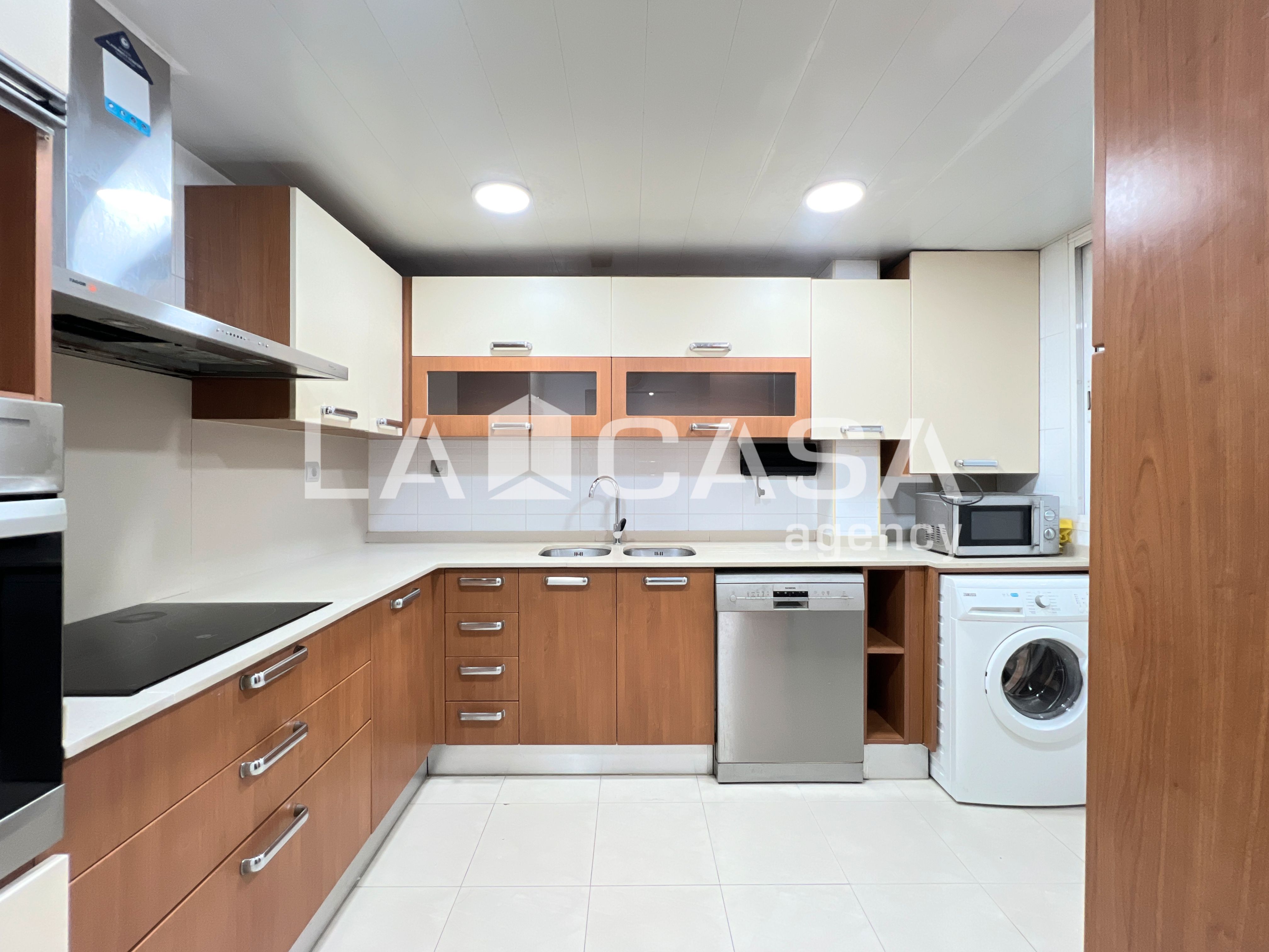Kitchen of Flat for sale in Badalona  with Heating and Balcony