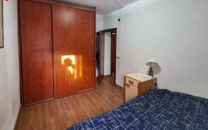 Bedroom of Flat for sale in  Madrid Capital  with Air Conditioner